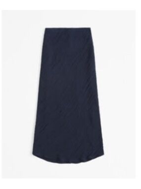 Abercrombie crinkle texture NAVY maxi skirt